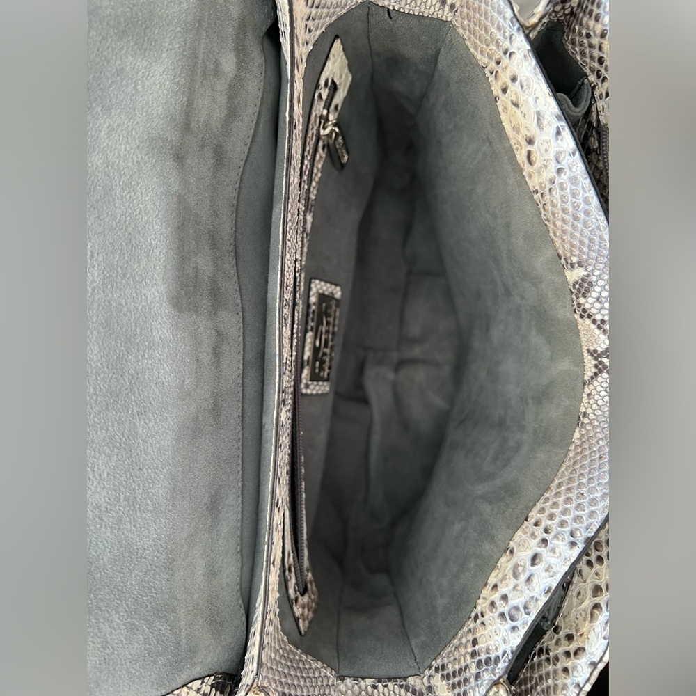 New Cape Cobra Beirut Saddle Bag, Genuine Natural Python - Picture 14 of 16
